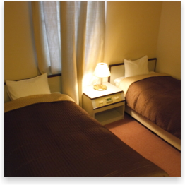 room_w_bed